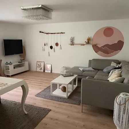 Apartment & Birds